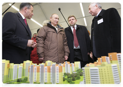 Prime Minister Vladimir Putin inspecting the construction of Solnechny Bereg residential area, while on a working visit to Kirov