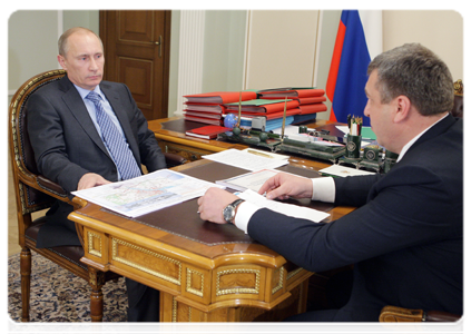Председатель Правительства Российской Федерации В.В.Путин провёл рабочую встречу с губернатором Костромской области И.Н.Слюняевым