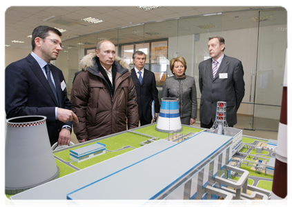 Prime Minister Vladimir Putin visits Southern Combined Heat and Power Station 22 and inspects its recently completed power-generating unit, while in St Petersburg