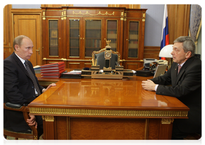 Prime Minister Vladimir Putin meets with Ivan Dedov, President of the National Academy of Medical Sciences