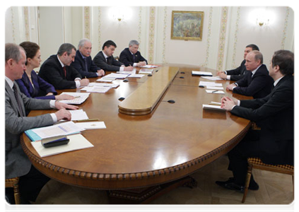 Prime Minister Vladimir Putin at the meeting with the United Russia party leadership