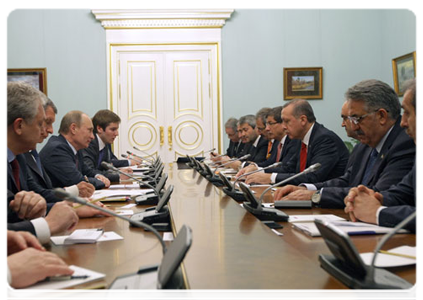 Prime Minister Vladimir Putin at a meeting with Turkish Prime Minister Recep Tayyip Erdogan