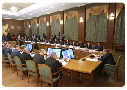 Prime Minister Vladimir Putin at a meeting on the comprehensive development of the fuel and energy industry in Eastern Siberia and the Far East