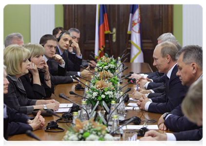 Prime Minister Vladimir Putin at a meeting with the leadership of the National Assembly of Serbia