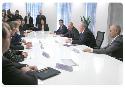 Председатель Правительства Российской Федерации В.В.Путин встретился в центральном офисе компании «Йота» с представителями ведущих российских телекоммуникационных компаний