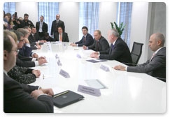 Председатель Правительства Российской Федерации В.В.Путин встретился в центральном офисе компании «Йота» с представителями ведущих российских телекоммуникационных компаний
