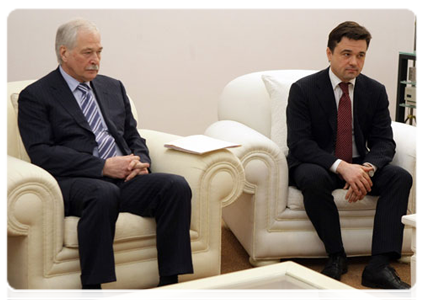 Chairman of the United Russia Supreme Council and State Duma Speaker Boris Gryzlov and Head of the United Russia Central Executive Committee Andrei Vorobyov