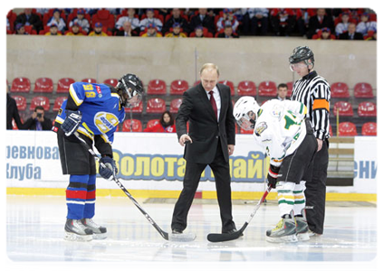 Председатель Правительства Российской Федерации В.В.Путин побывал на финальном матче детского хоккейного турнира «Золотая шайба»
