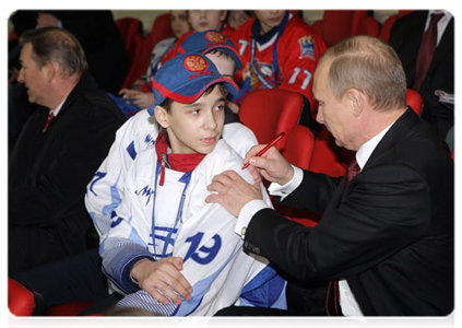 Prime Minister Vladimir Putin at Golden Puck Youth Hockey final match