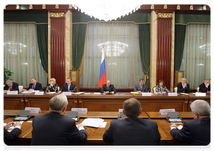 Prime Minister Vladimir Putin meets with leaders of the Russian Union of Industrialists and Entrepreneurs