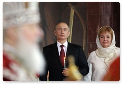 Председатель Правительства России В.В.Путин присутствовал на торжественном богослужении по случаю праздника Пасхи в Храме Христа Спасителя