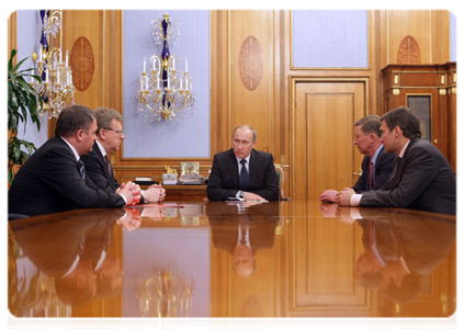 Prime Minister Vladimir Putin at a meeting with Deputy Prime Minister Sergei Ivanov, Deputy Prime Minister  and Finance Minister Alexei Kudrin, Defence Minister Anatoly Serdyukov, and Deputy Minister of Industry and Trade Andrei Dementyev