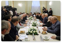 Председатель Правительства Российской Федерации В.В.Путин встретился в Пензе с деятелями театра и кино
