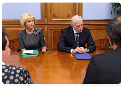State Duma Speaker Boris Gryzlov at a meeting with Prime Minister Putin