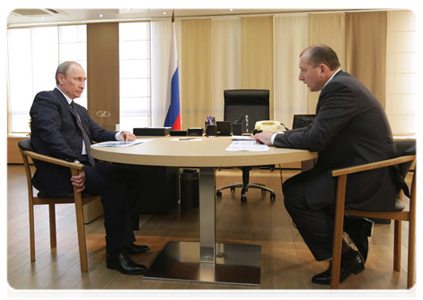 Председатель Правительства Российской Федерации В.В.Путин провёл рабочую встречу с губернатором Самарской области В.В.Артяковым