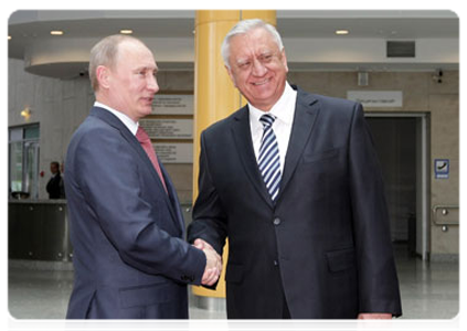 Председатель Правительства Российской Федерации В.В.Путин и Премьер-министр Республики Беларусь М.В.Мясникович