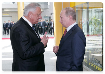 Председатель Правительства Российской Федерации В.В.Путин и Премьер-министр Республики Беларусь М.В.Мясникович