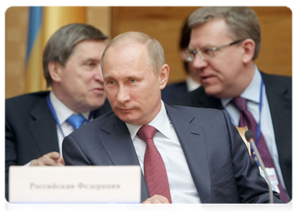 Prime Minister Vladimir Putin at a meeting of the Council of Heads of Government of the CIS