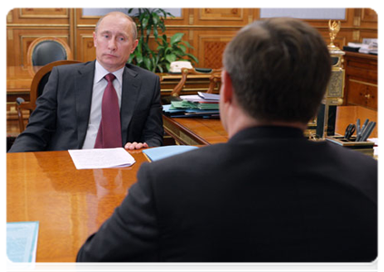 Prime Minister Vladimir Putin meeting with Tyumen Region Governor Vladimir Yakushev