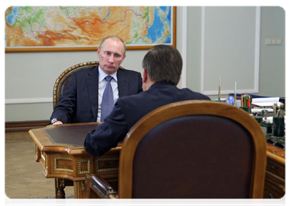 Prime Minister Vladimir Putin during a working meeting with First Deputy Prime Minister Viktor Zubkov