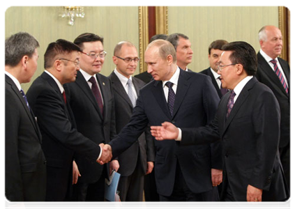Prime Minister Vladimir Putin meets with Mongolian President Tsakhiagiin Elbegdorj