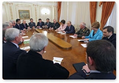 Председатель Правительства Российской Федерации В.В.Путин провёл встречу с членами координационного совета Общероссийского народного фронта