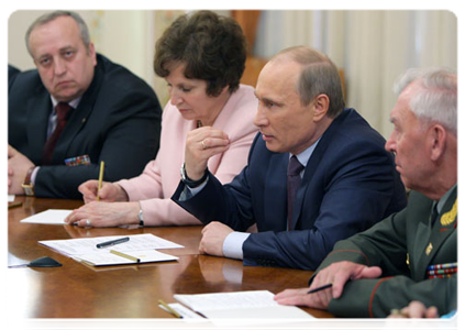 Prime Minister Vladimir Putin at a meeting with members of the Russian Popular Front Coordination Council