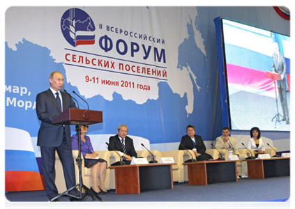 Prime Minister Vladimir Putin at the session of the Second National Forum of Rural Communities