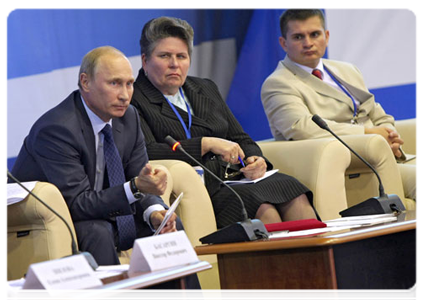 Prime Minister Vladimir Putin at the session of the Second National Forum of Rural Communities