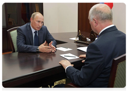 Председатель Правительства Российской Федерации В.В.Путин провёл рабочую встречу с главой Республики Мордовия Н.И.Меркушкиным