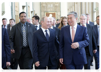 Председатель Правительства Российской Федерации В.В.Путин встретился с генеральным директором Отделения ООН в Женеве К.-Ж.Токаевым