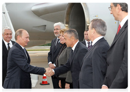 Председатель Правительства Российской Федерации В.В.Путин прибыл с рабочим визитом во Францию