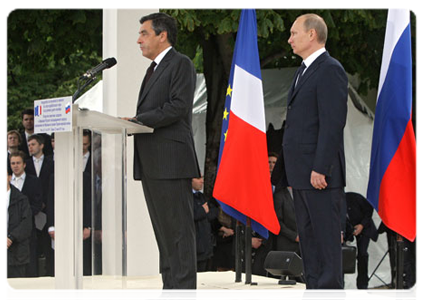 While on a working visit to France, Prime Minister Vladimir Putin takes part in the ceremony of unveiling a monument to soldiers and officers of the Russian Expeditionary Force who fought in World War I (1914-1918)