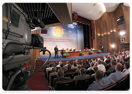 Prime Minister Vladimir Putin at the fifth annual conference of the Russian Agrarian Movement