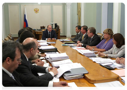 Prime Minister Vladimir Putin chairing a meeting on budget policy and basic budget indices for 2012-2014