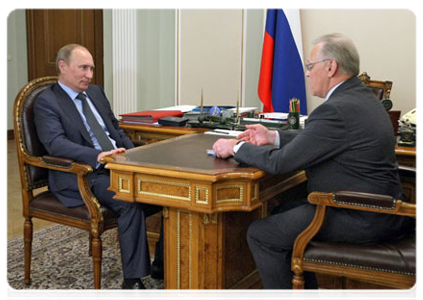 Prime Minister Vladimir Putin meets with President of the Russian Academy of Sciences Yuri Osipov
