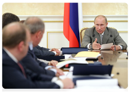 Prime Minister Vladimir Putin at a meeting of Vnesheconombank’s Observation Council