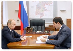 Председатель Правительства Российской Федерации В.В.Путин провёл рабочую встречу с губернатором Челябинской области М.В.Юревичем