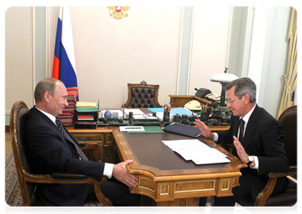 Председатель Правительства Российской Федерации В.В.Путин провёл рабочую встречу с губернатором Астраханской области А.А.Жилкиным