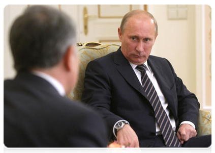 Председатель Правительства Российской Федерации В.В.Путин встретился с Премьер-министром Киргизской Республики А.Ш.Атамбаевым
