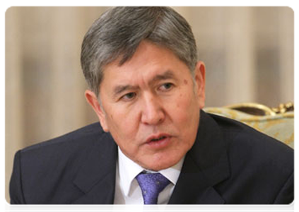 Премьер-министр Киргизской Республики А.Ш.Атамбаев на встрече с Председателем Правительства Российской Федерации В.В.Путиным