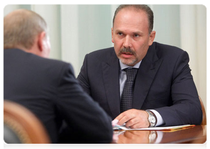 Ivanovo Region Governor Mikhail Men at a meeting with Prime Minister Vladimir Putin