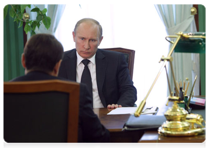 Prime Minister Putin meets with Minister of Transport Igor Levitin