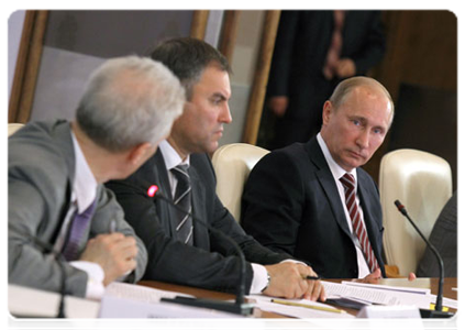 Prime Minister Vladimir Putin holding a session of the Government Commission on High Technology and Innovation in Dubna