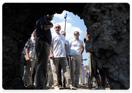 Prime Minister Vladimir Putin visiting the excavation site of the ancient Greek city of Phanagoria on Russia’s Taman Peninsula