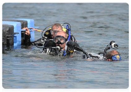 Prime Minister Vladimir Putin scuba diving in the Taman Gulf following a visit to a nearby archaeological site