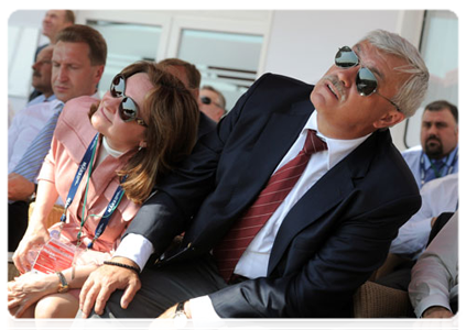 Minister of Economic Development Elvira Nabiullina and Presidential Envoy to the Central Federal District Gennady Poltavchenko attending the MAKS-2011 international air show