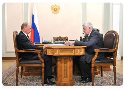 Председатель Правительства Российской Федерации В.В.Путин провёл рабочую встречу с губернатором Владимирской области Н.В.Виноградовым
