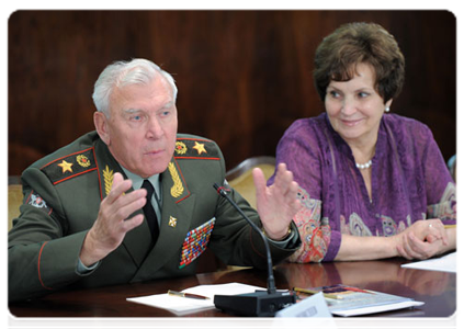 Mikhail Moiseyev, Chairman of the Council of the National Public Organisation of Russian Armed Forces Veterans and Yekaterina Lakhova, Chairperson of the Public Organisation the Women’s Union of Russia