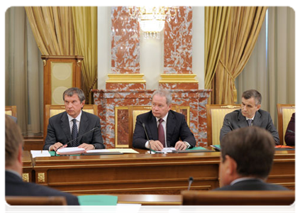 Deputy Prime Minister Igor Sechin, Minister of Regional Development Viktor Basargin, Interior Minister Rashid Nurgaliyev and Agriculture Minister Yelena Skrynnik